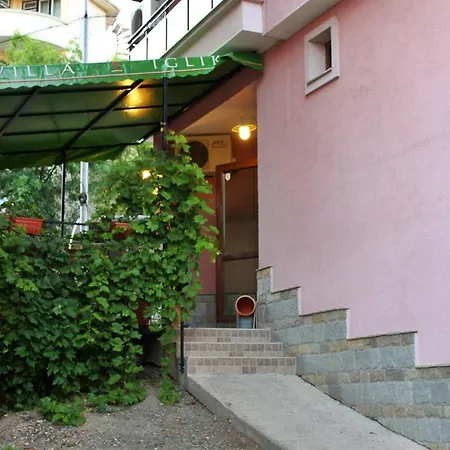 Къща За Гости Иглика Guest house