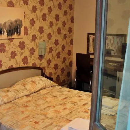 Къща За Гости Иглика Guest house *